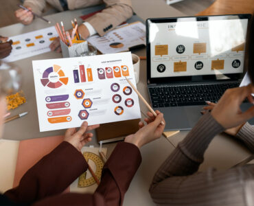 ¿Qué es una estrategia de marketing digital y cómo implementarla paso a paso?